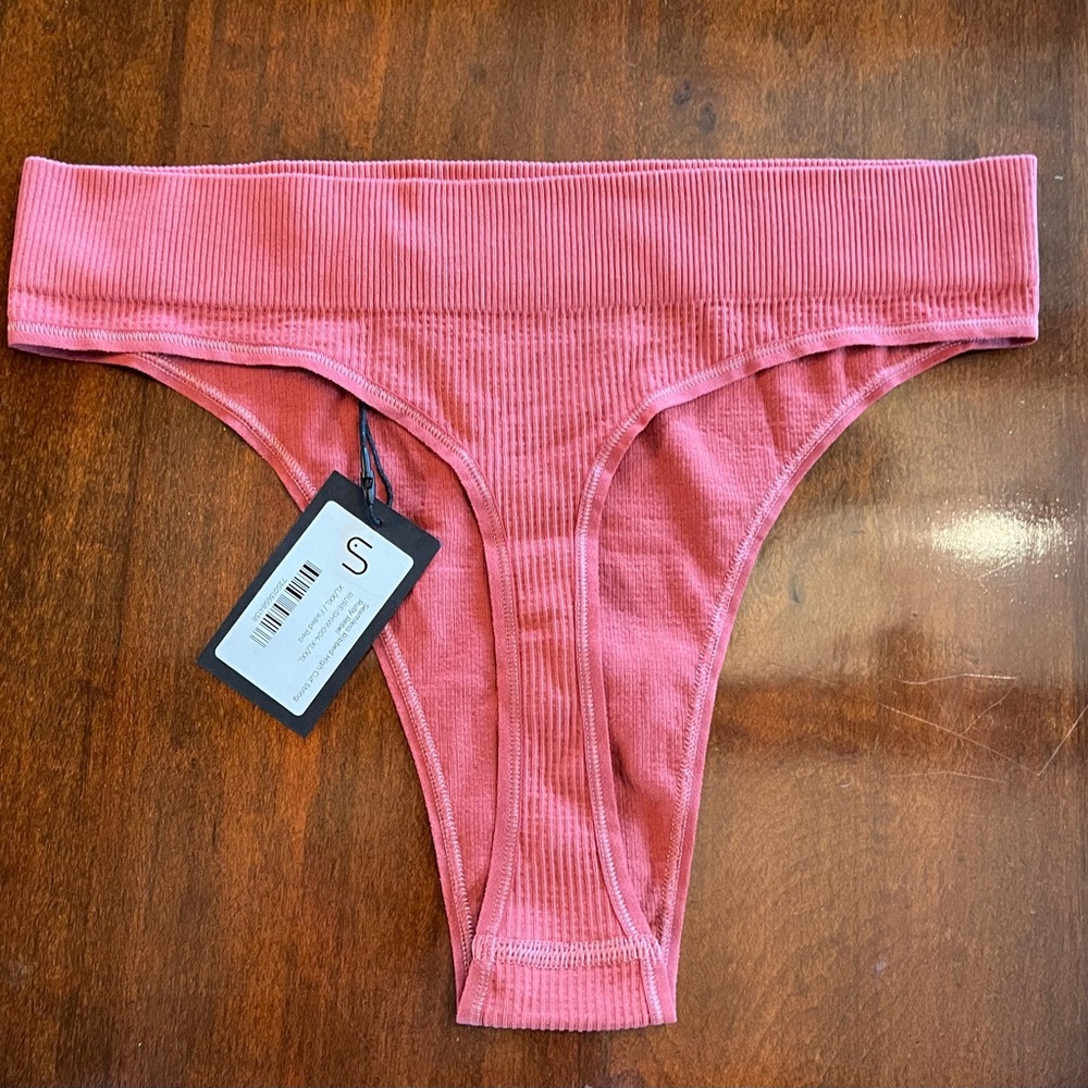 Understatement Ribbed Seamless High Cut String Panty - Picture 4 of 6